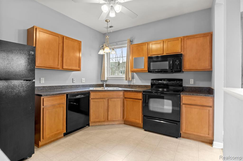 300 CHERRY STONE Drive, 36, Canton, MI 48188 — Photo 20