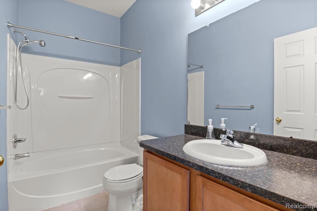 300 CHERRY STONE Drive, 36, Canton, MI 48188 — Photo 25