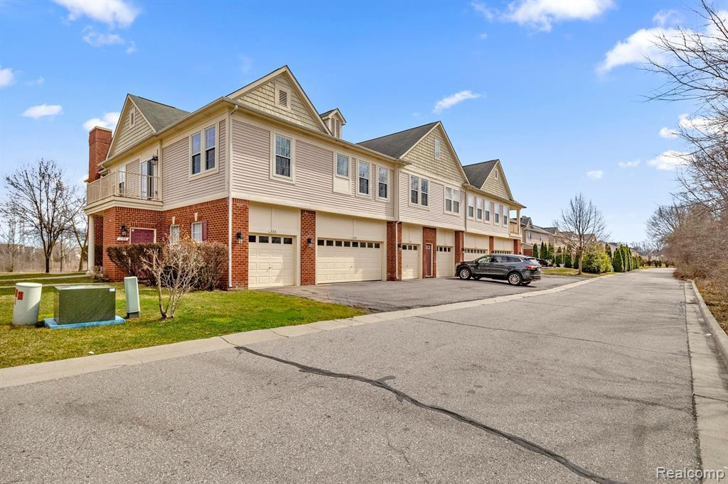 300 CHERRY STONE Drive, 36, Canton, MI 48188 — Photo 38
