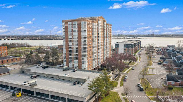 250 E HARBORTOWN Drive, 908, Detroit, MI 48207 — Photo 3