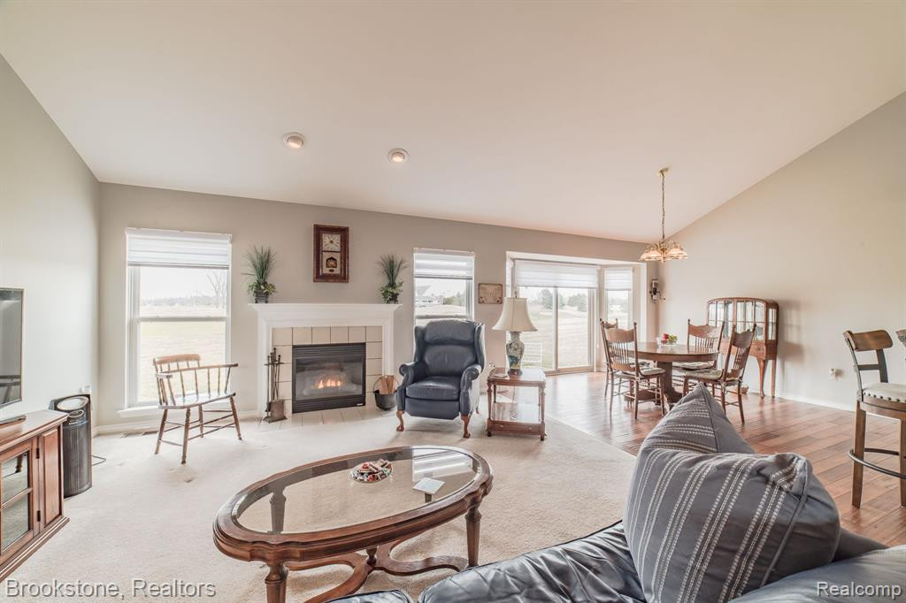 420 GOLF VILLA Drive, Oxford, MI 48371 — Photo 7