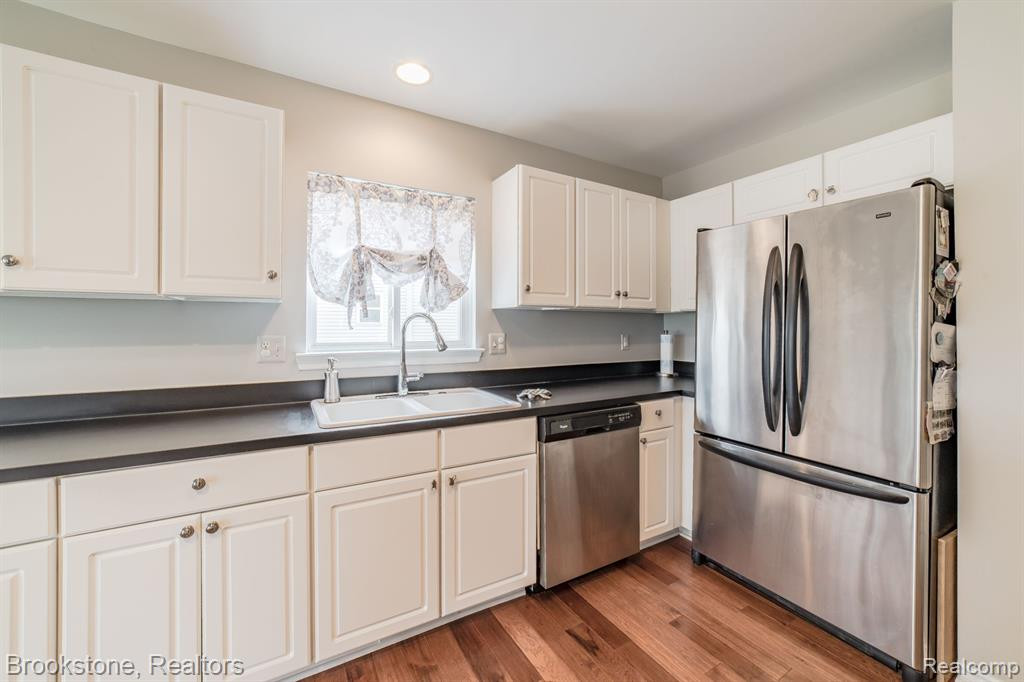 420 GOLF VILLA Drive, Oxford, MI 48371 — Photo 17