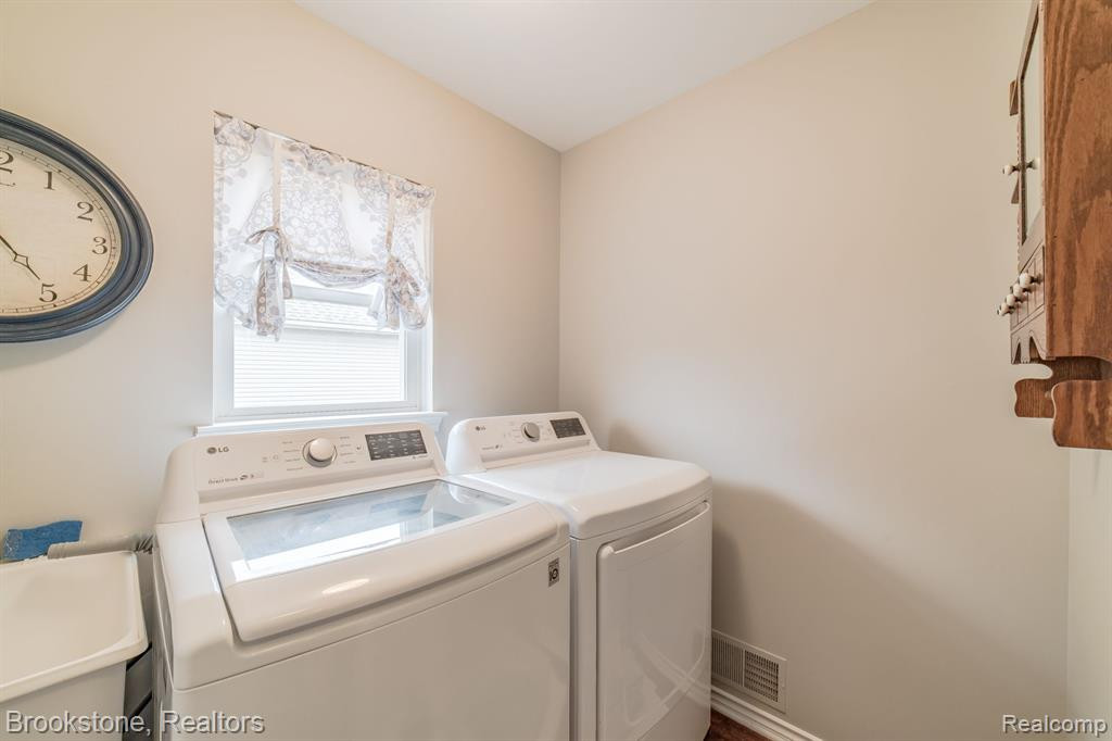 420 GOLF VILLA Drive, Oxford, MI 48371 — Photo 20