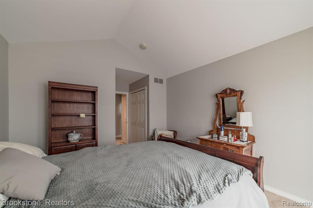 420 GOLF VILLA Drive, Oxford, MI 48371 — Photo 28