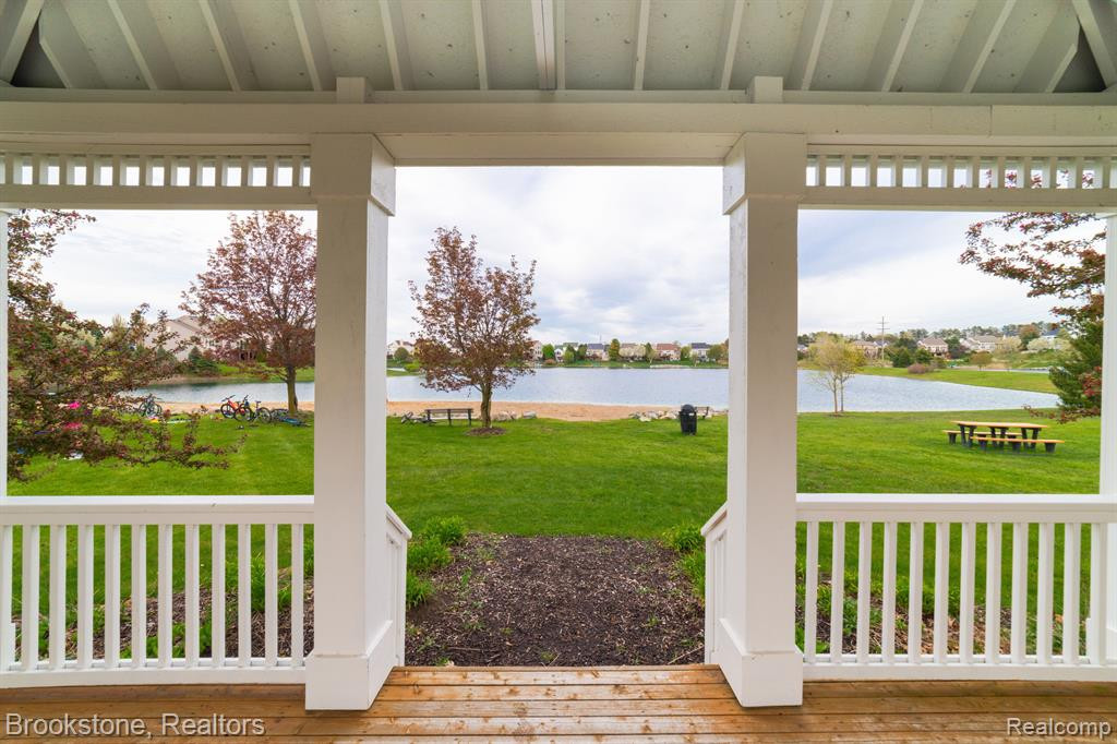 420 GOLF VILLA Drive, Oxford, MI 48371 — Photo 36