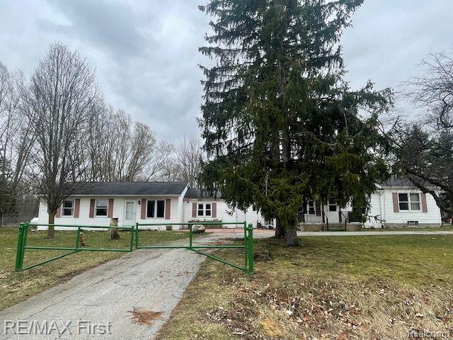 11293 DUNNIGAN Road, Emmett, MI 48022 — front exterior