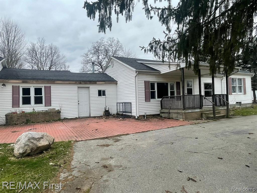 11293 DUNNIGAN Road, Emmett, MI 48022 — Photo 5