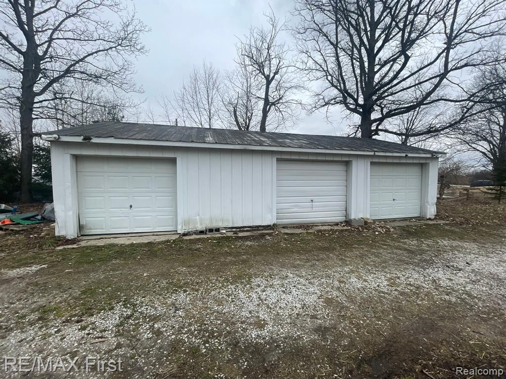11293 DUNNIGAN Road, Emmett, MI 48022 — Photo 14