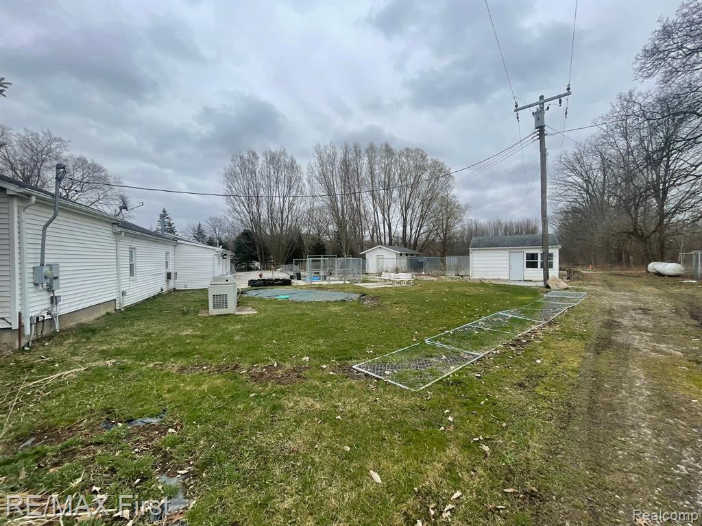 11293 DUNNIGAN Road, Emmett, MI 48022 — Photo 15