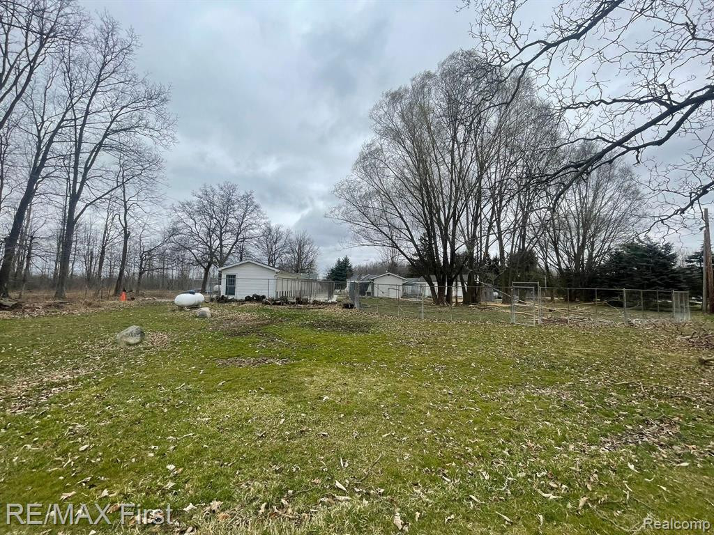 11293 DUNNIGAN Road, Emmett, MI 48022 — Photo 38