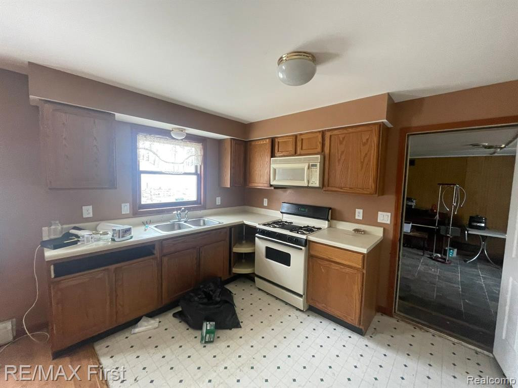 11293 DUNNIGAN Road, Emmett, MI 48022 — Photo 50
