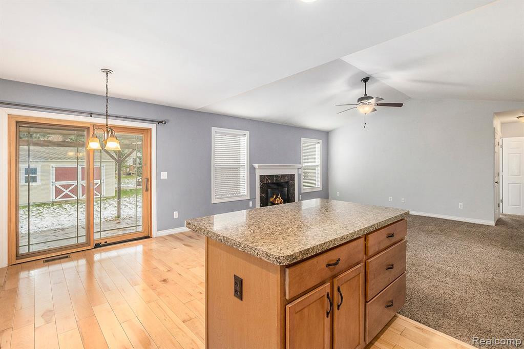 3467 AMBER OAKS Drive, Howell, MI 48855 — Photo 4