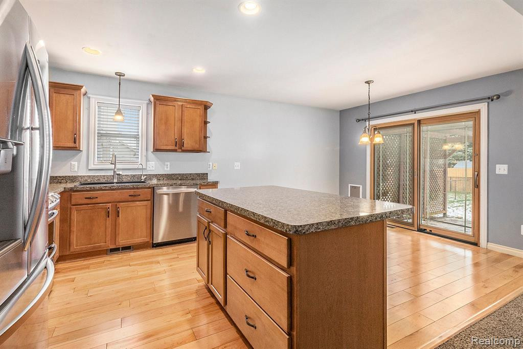 3467 AMBER OAKS Drive, Howell, MI 48855 — Photo 7
