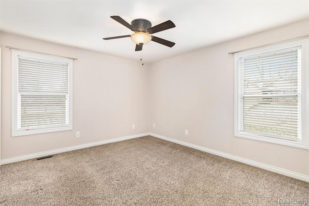 3467 AMBER OAKS Drive, Howell, MI 48855 — Photo 10