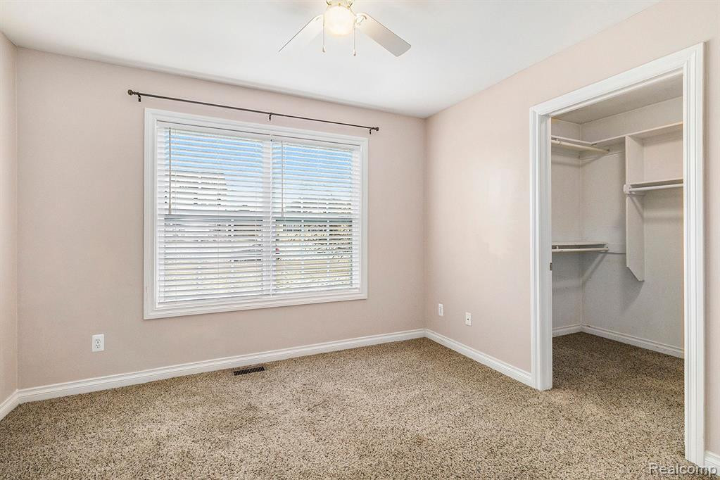 3467 AMBER OAKS Drive, Howell, MI 48855 — Photo 14