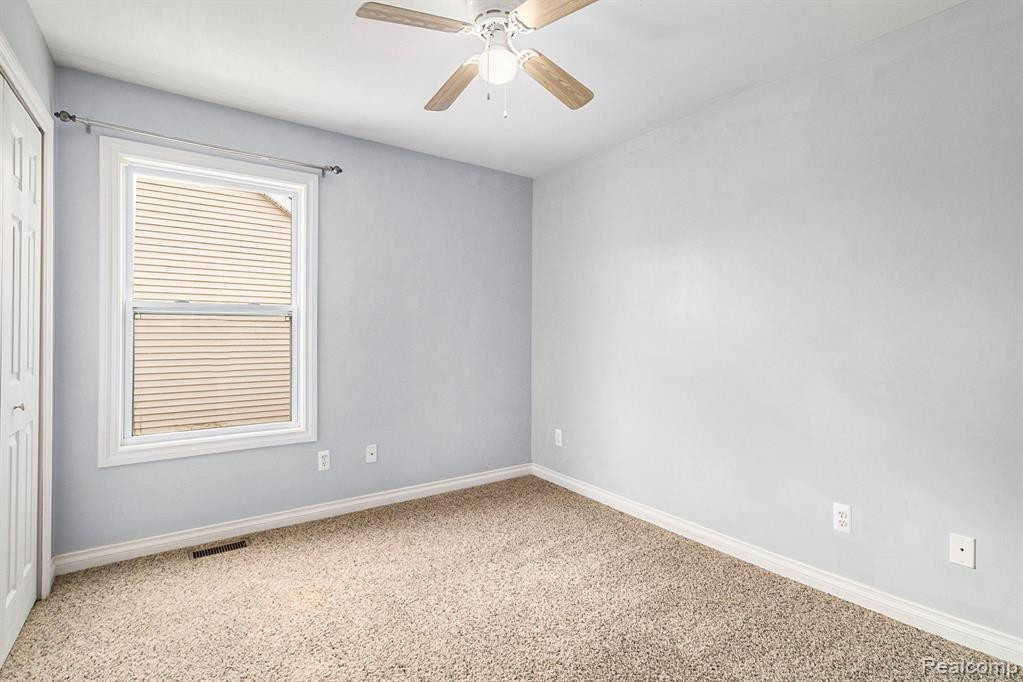 3467 AMBER OAKS Drive, Howell, MI 48855 — Photo 16