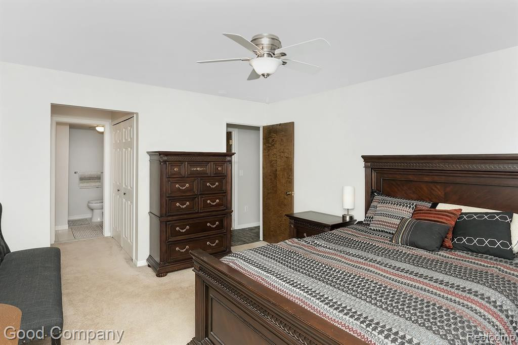 30795 SHIAWASSEE Road, 8B, Farmington, MI 48336 — Photo 12