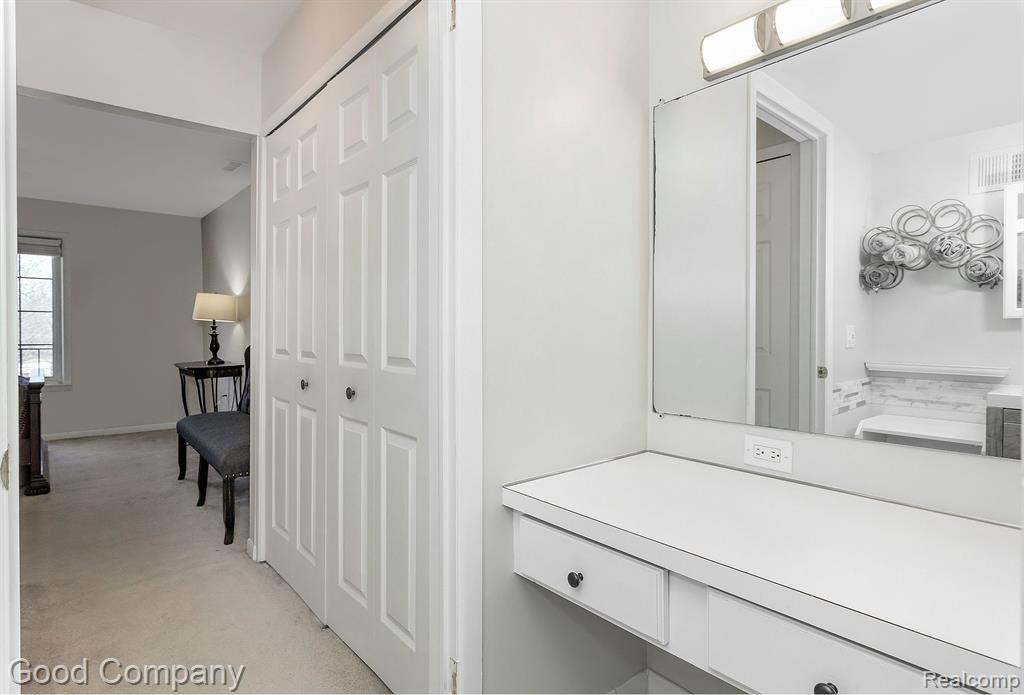30795 SHIAWASSEE Road, 8B, Farmington, MI 48336 — Photo 14