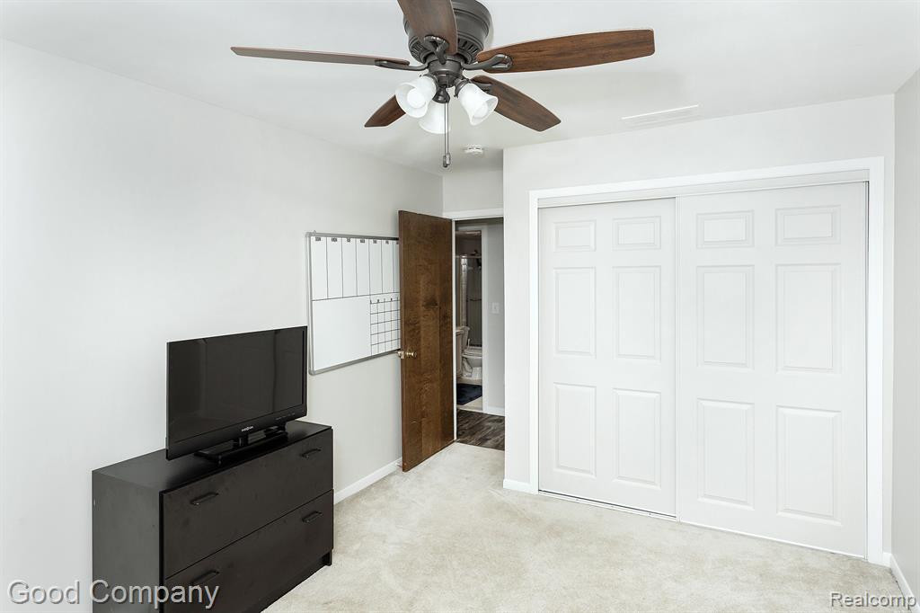 30795 SHIAWASSEE Road, 8B, Farmington, MI 48336 — Photo 19