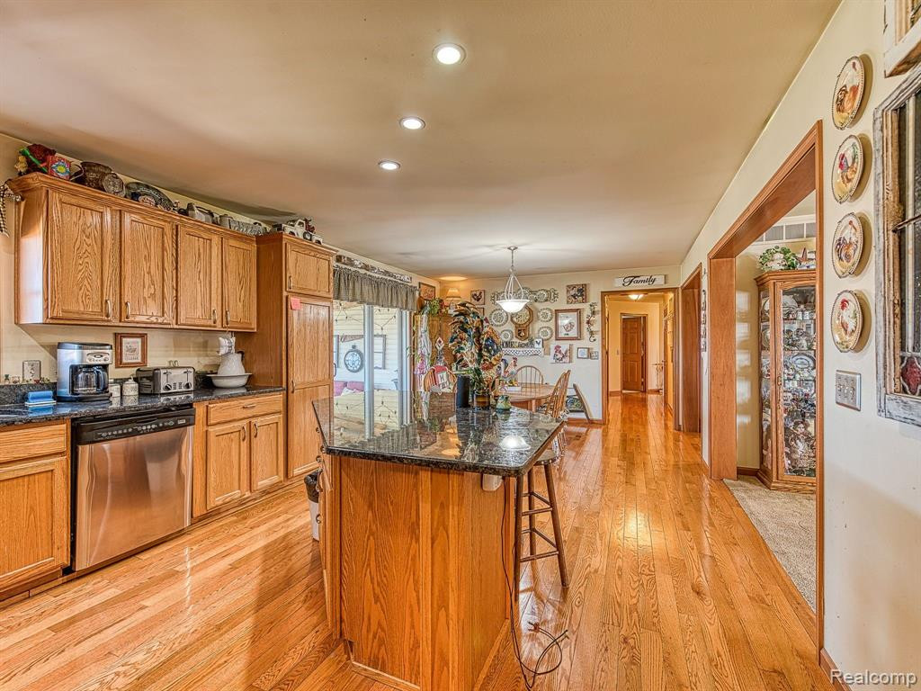 7992 BLUEBUSH Road, Maybee, MI — Photo 8