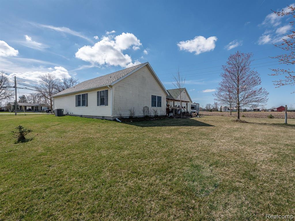 7992 BLUEBUSH Road, Maybee, MI — Photo 28