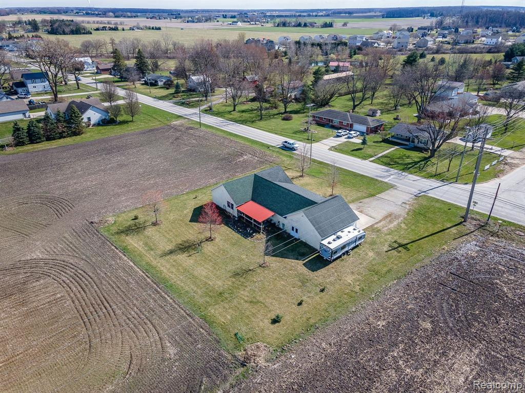 7992 BLUEBUSH Road, Maybee, MI — Photo 36