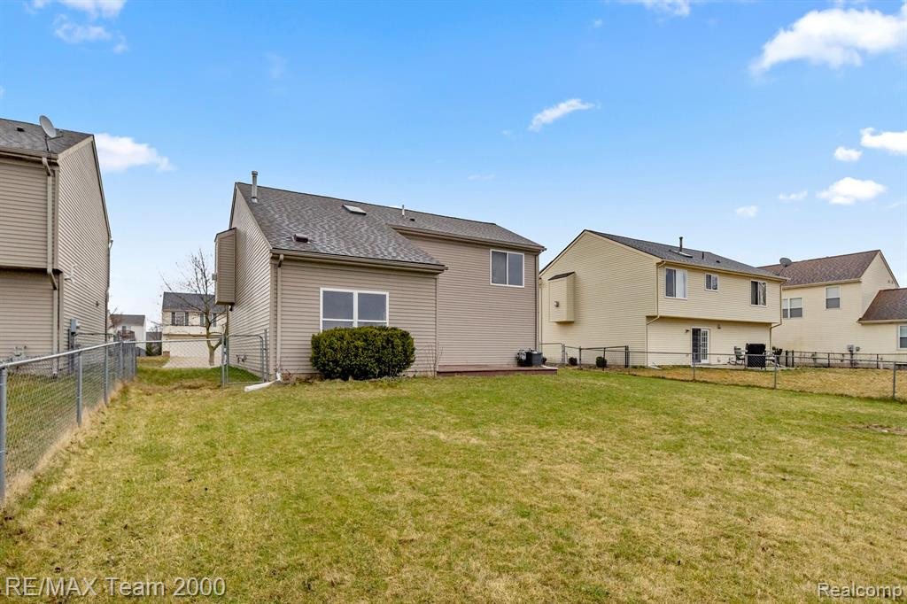 7366 MAPLELAWN Drive, Ypsilanti, MI 48197 — Photo 7
