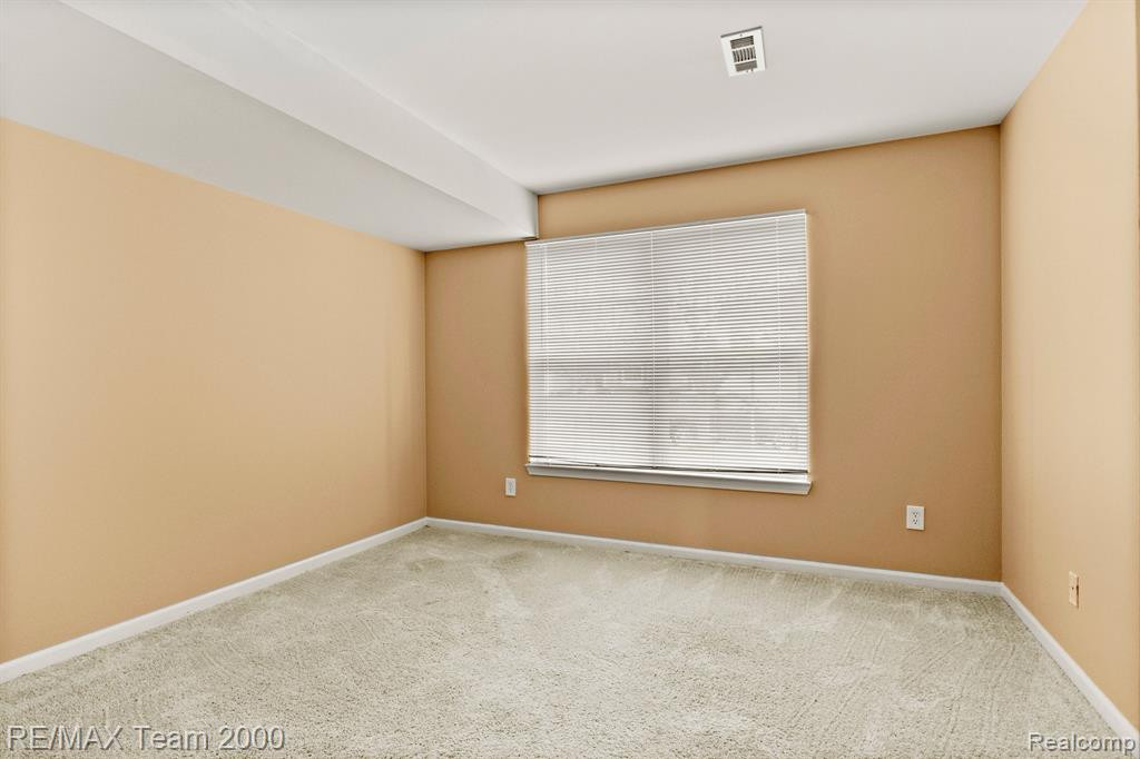 7366 MAPLELAWN Drive, Ypsilanti, MI 48197 — Photo 27