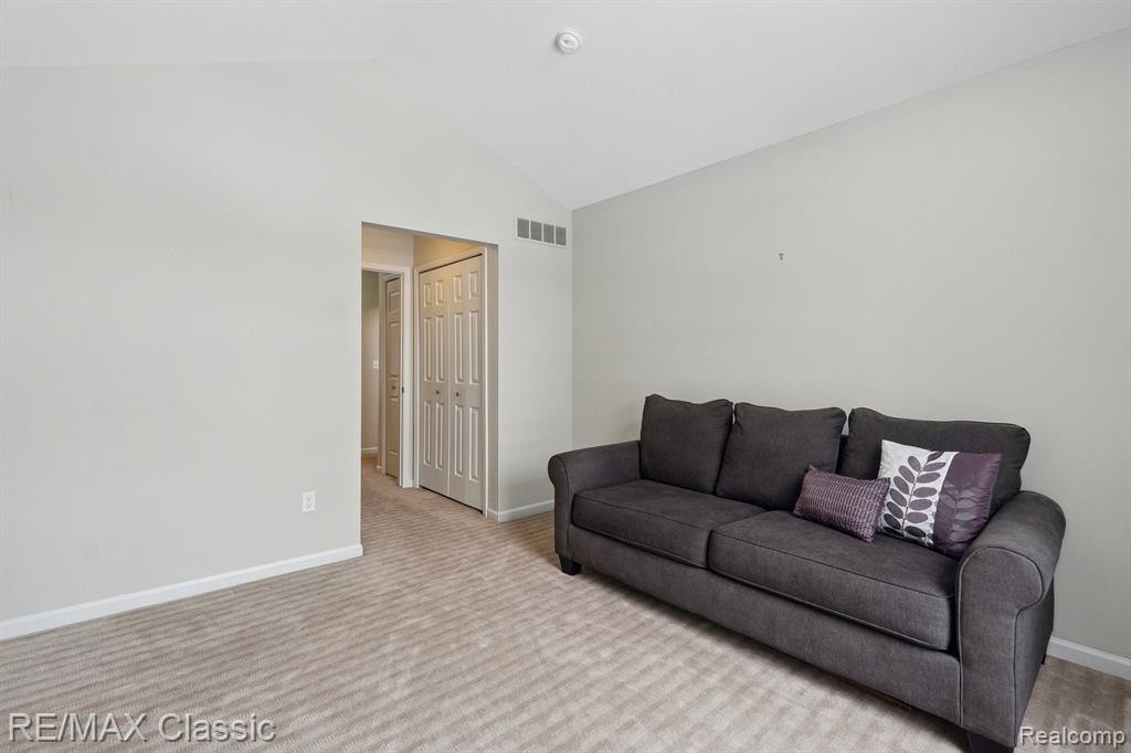 1179 ANDOVER Circle, Commerce Twp, MI 48390 — Photo 15