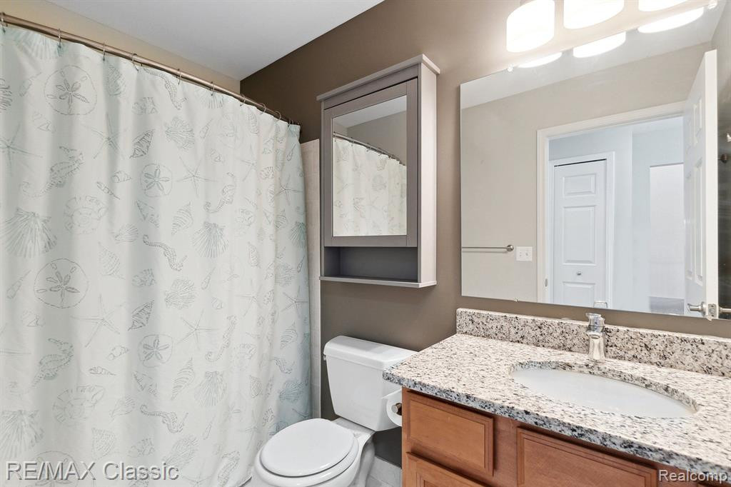1179 ANDOVER Circle, Commerce Twp, MI 48390 — Photo 16