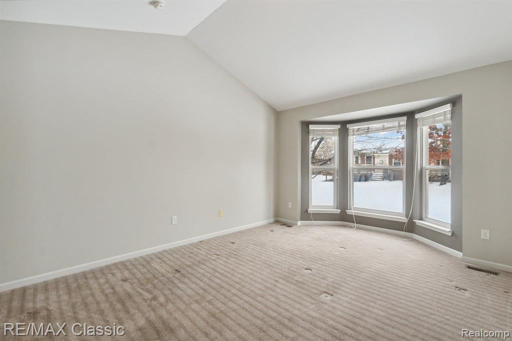 1179 ANDOVER Circle, Commerce Twp, MI 48390 — Photo 20