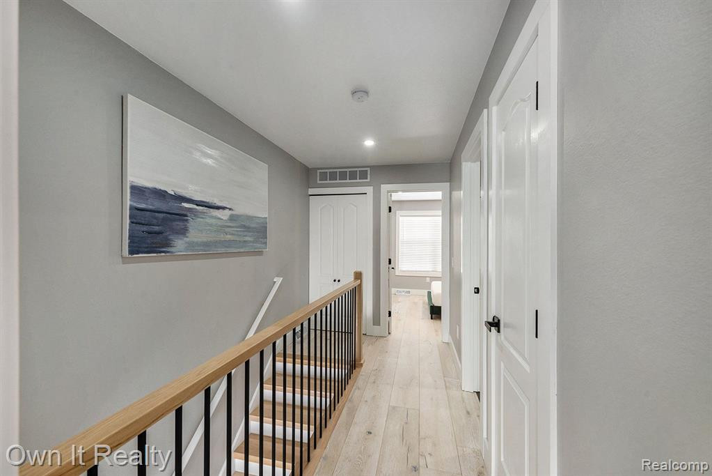 408 BEACHWALK Trail, Luna Pier, MI 48157 — Photo 18