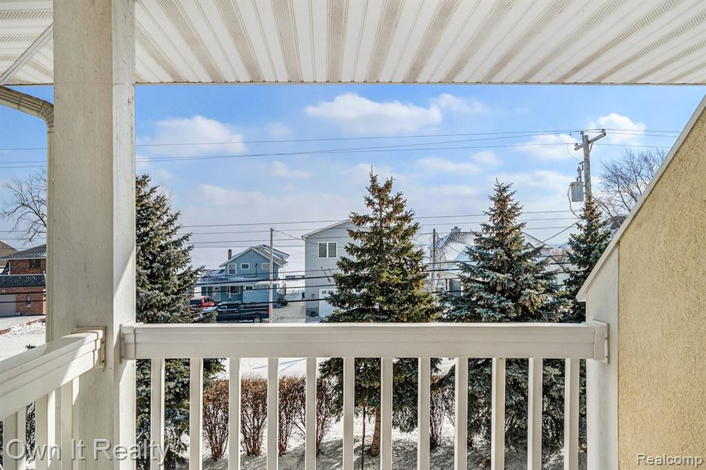 408 BEACHWALK Trail, Luna Pier, MI 48157 — Photo 28