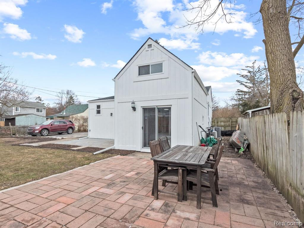 3304 PLATT Road, Ann Arbor, MI 48108 — Photo 2