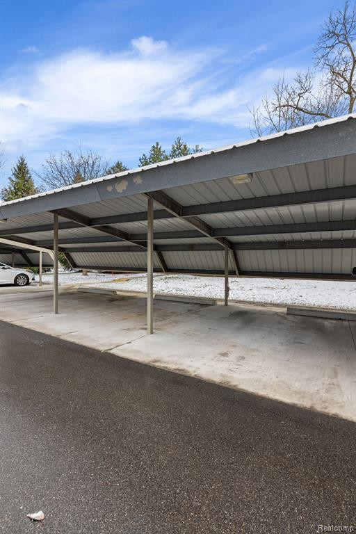 376 W Concord Place, 4, Bloomfield Hills, MI 48304 — Photo 4