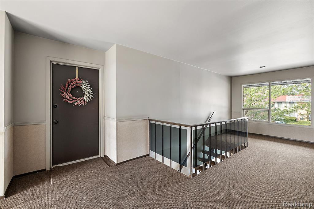 376 W Concord Place, 4, Bloomfield Hills, MI 48304 — Photo 7