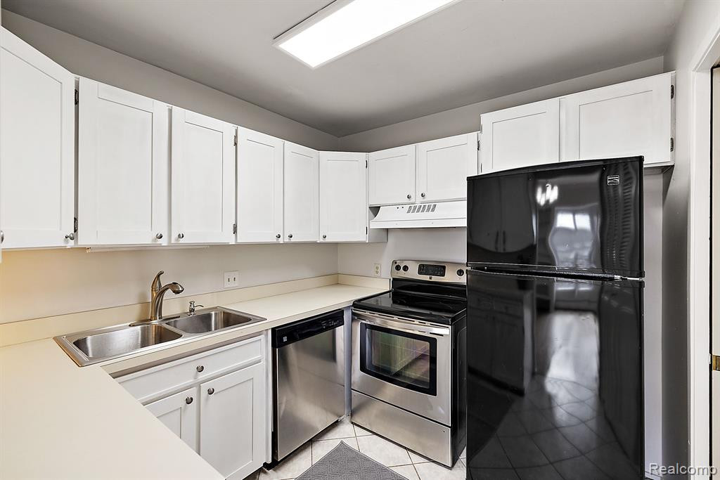 376 W Concord Place, 4, Bloomfield Hills, MI 48304 — Photo 14