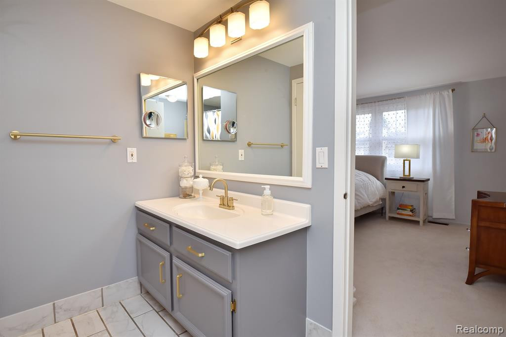 1773 BRENTWOOD Drive, Troy, MI 48098 — Photo 15