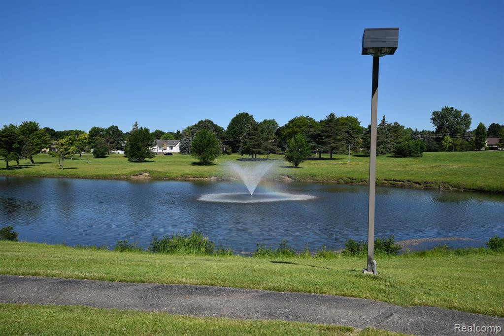 1773 BRENTWOOD Drive, Troy, MI 48098 — Photo 35
