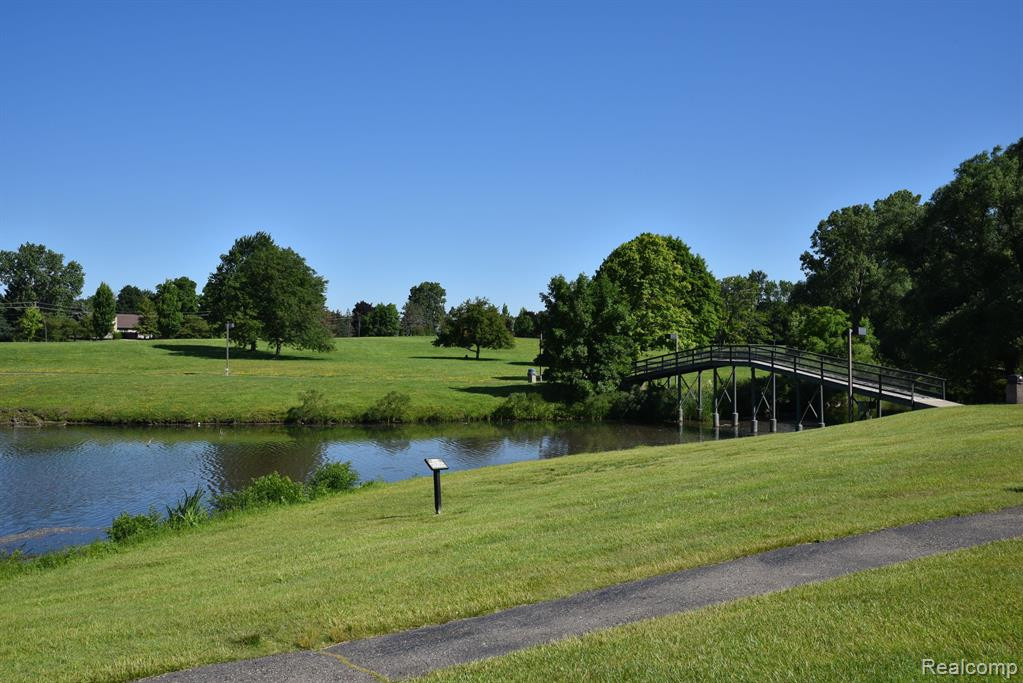 1773 BRENTWOOD Drive, Troy, MI 48098 — Photo 36