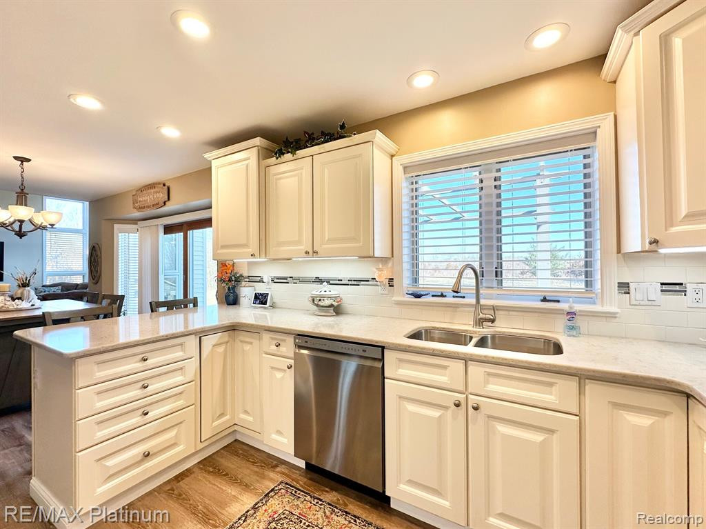 6040 W COLDWATER Road, Flushing, MI 48433 — Photo 9