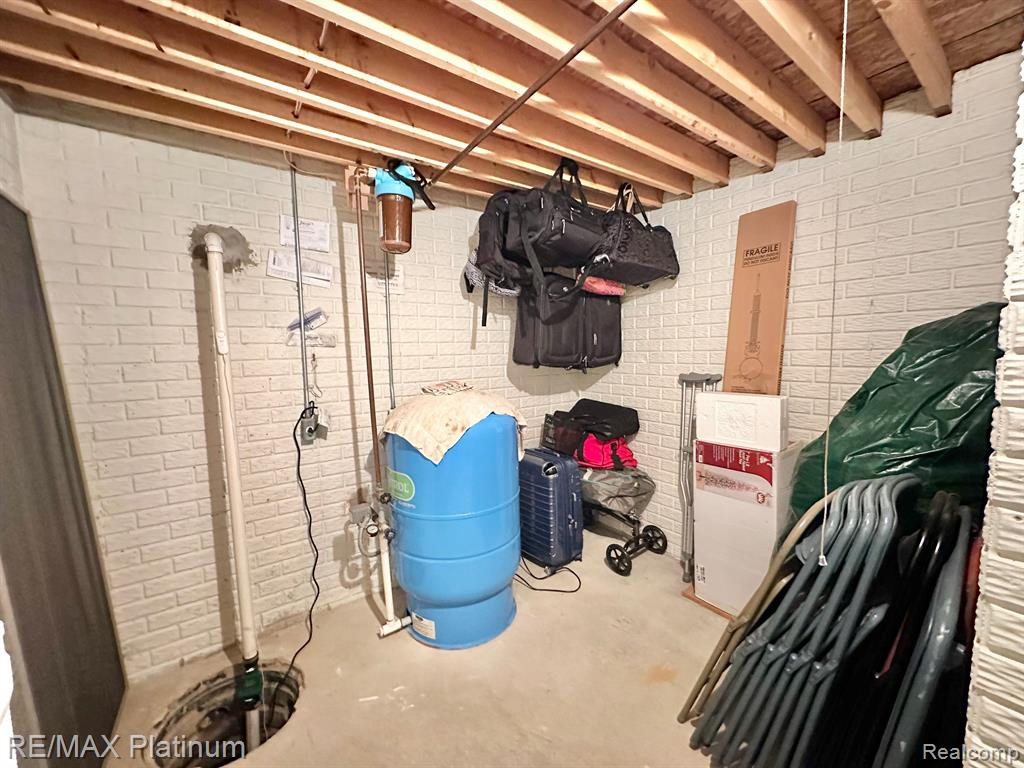 6040 W COLDWATER Road, Flushing, MI 48433 — Photo 31