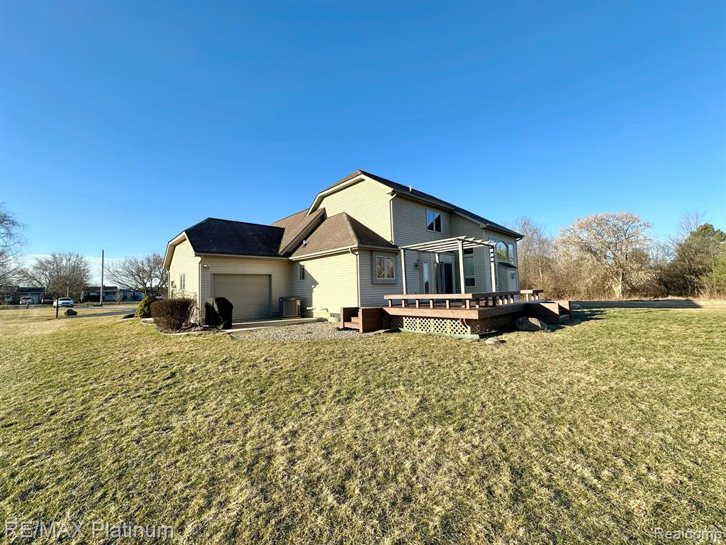 6040 W COLDWATER Road, Flushing, MI 48433 — Photo 33