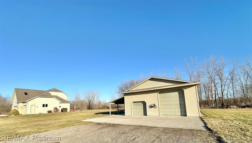 6040 W COLDWATER Road, Flushing, MI 48433 — Photo 36