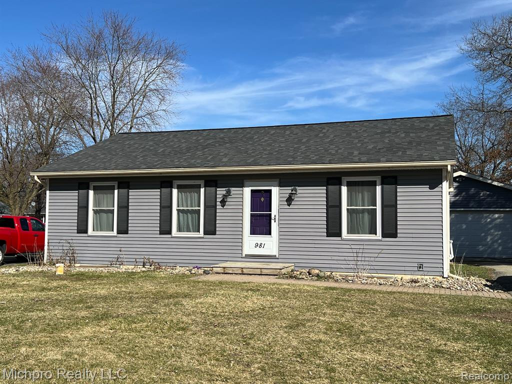 981 Gill Street, Oxford, MI 48371 — front exterior