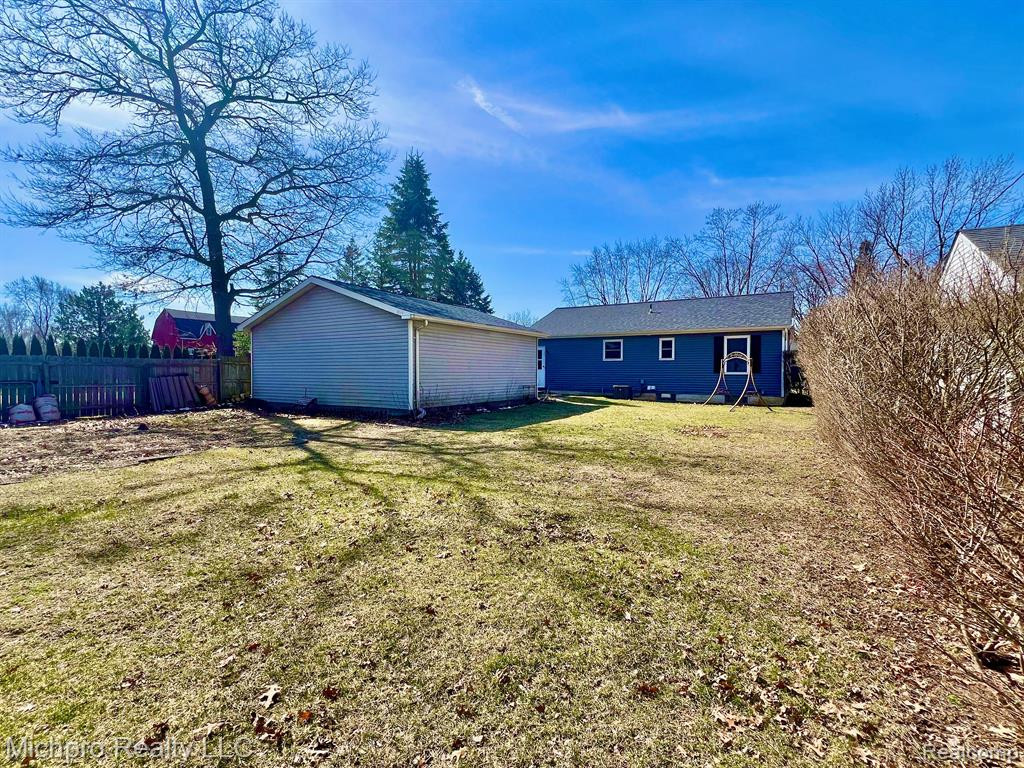 981 Gill Street, Oxford, MI 48371 — Photo 6