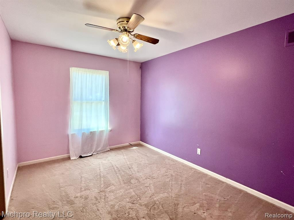 981 Gill Street, Oxford, MI 48371 — Photo 18