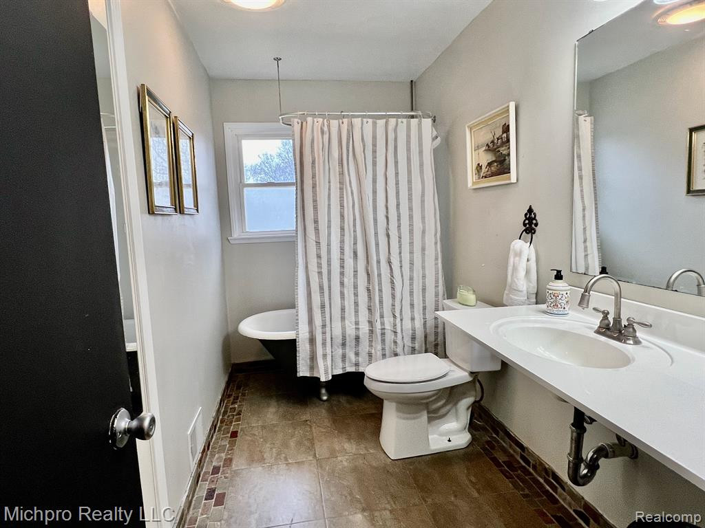 981 Gill Street, Oxford, MI 48371 — Photo 19
