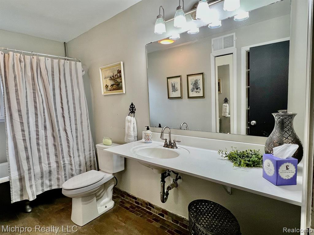 981 Gill Street, Oxford, MI 48371 — Photo 21