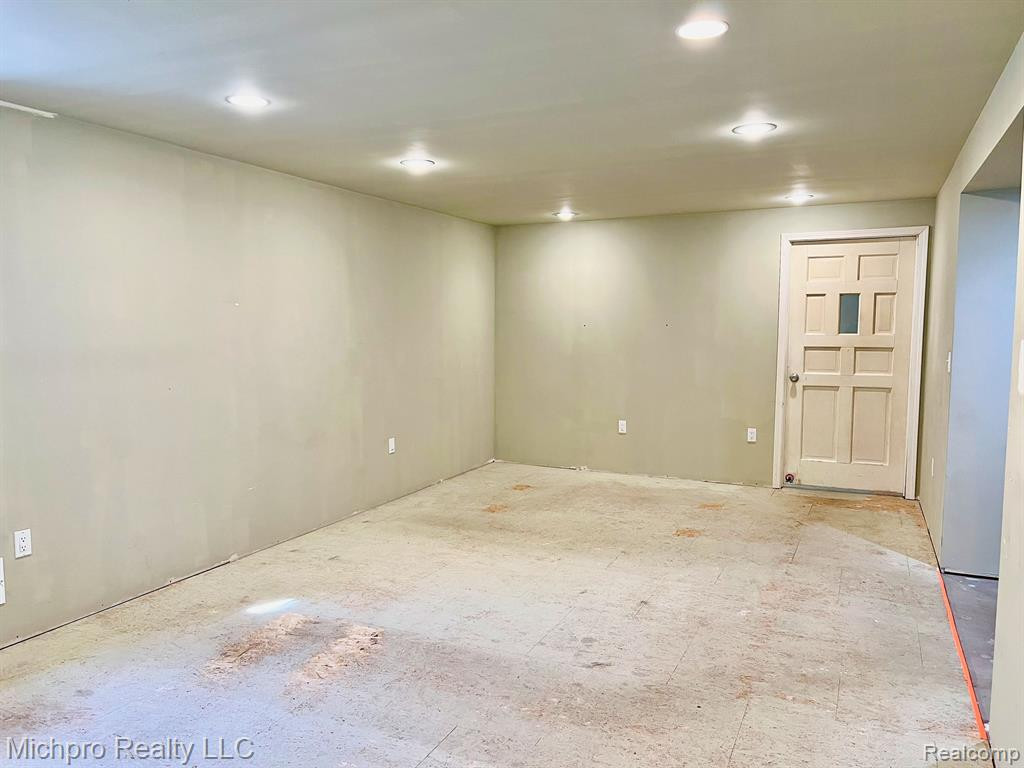 981 Gill Street, Oxford, MI 48371 — Photo 26